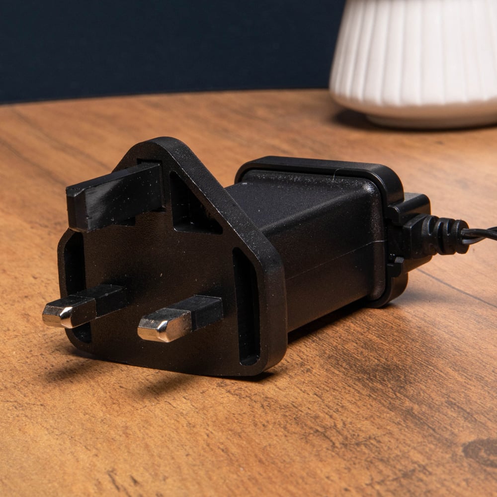 Premier Lit Village TFD0515L 4.5Vdc 3.6VA L Shape Plug-in Adaptor Image 4