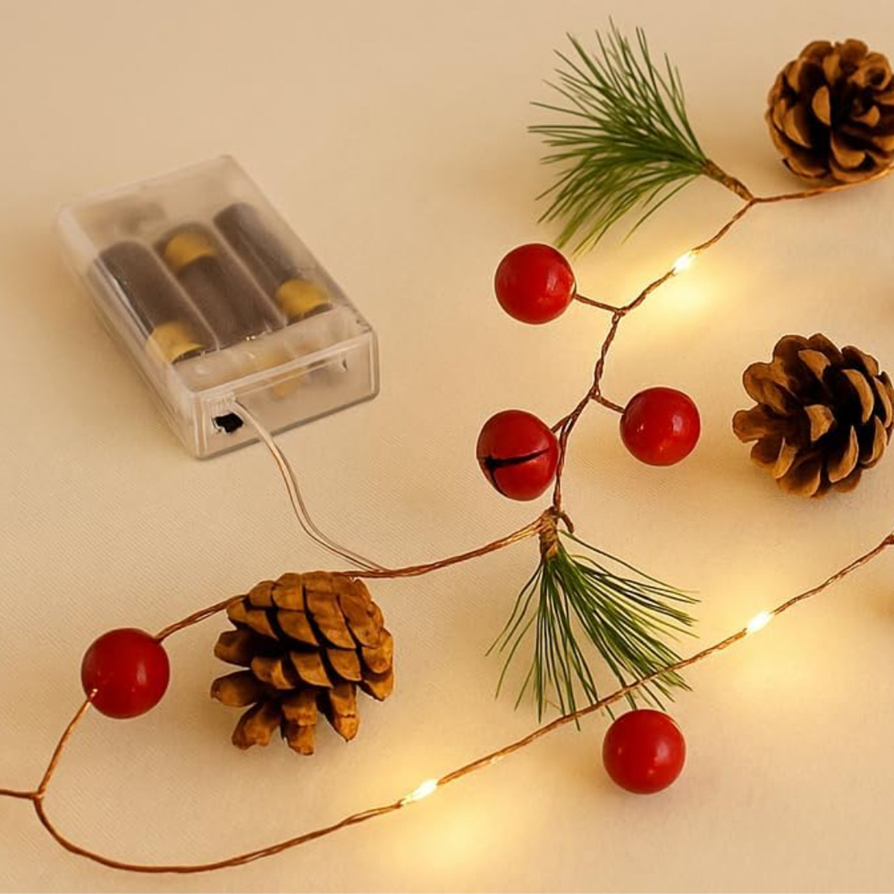 Marco Paul 20 Warm White LED Light Up Berry and Acorn Garland 2m Image 3