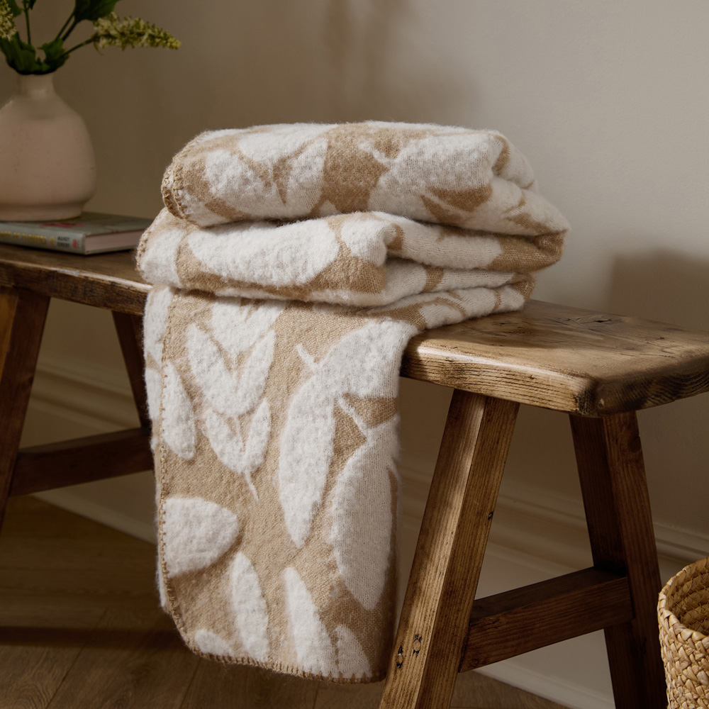 Wylder Nature Hazel Oatmeal Woven Reversible Throw 130 x 180cm Image 2