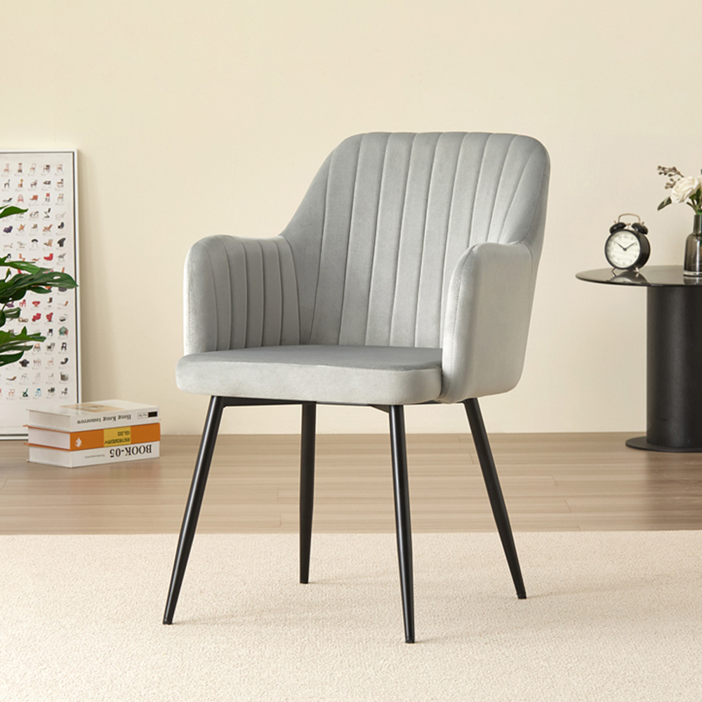 Indoor Living New York Charlotte 4 Seater Round Dining Set Grey Image 5