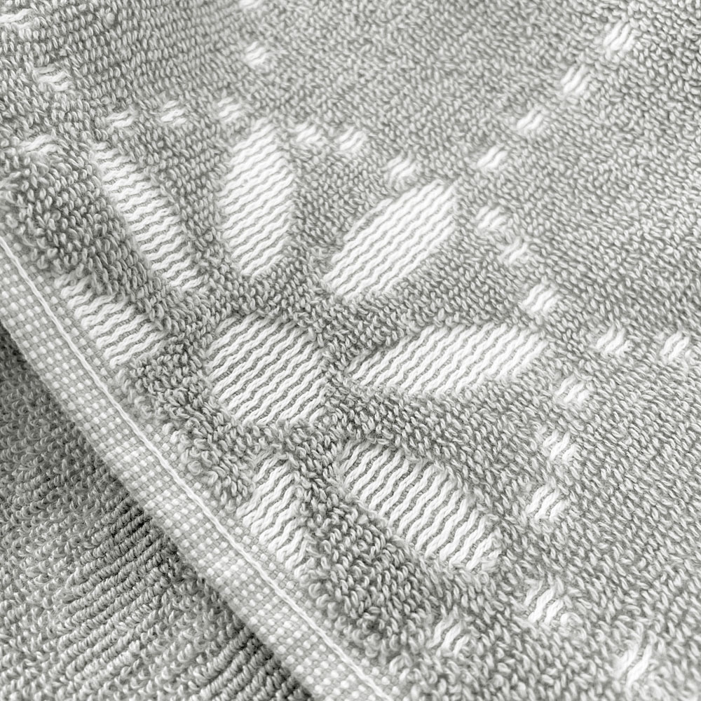 Allure Bath Fashions Cotton Dove Grey Sculpted Floral Bath Towel 2 Pack Image 2