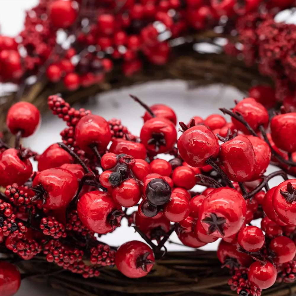 Marco Paul Artificial Christmas Wreath with Red Berries 36cm Image 3
