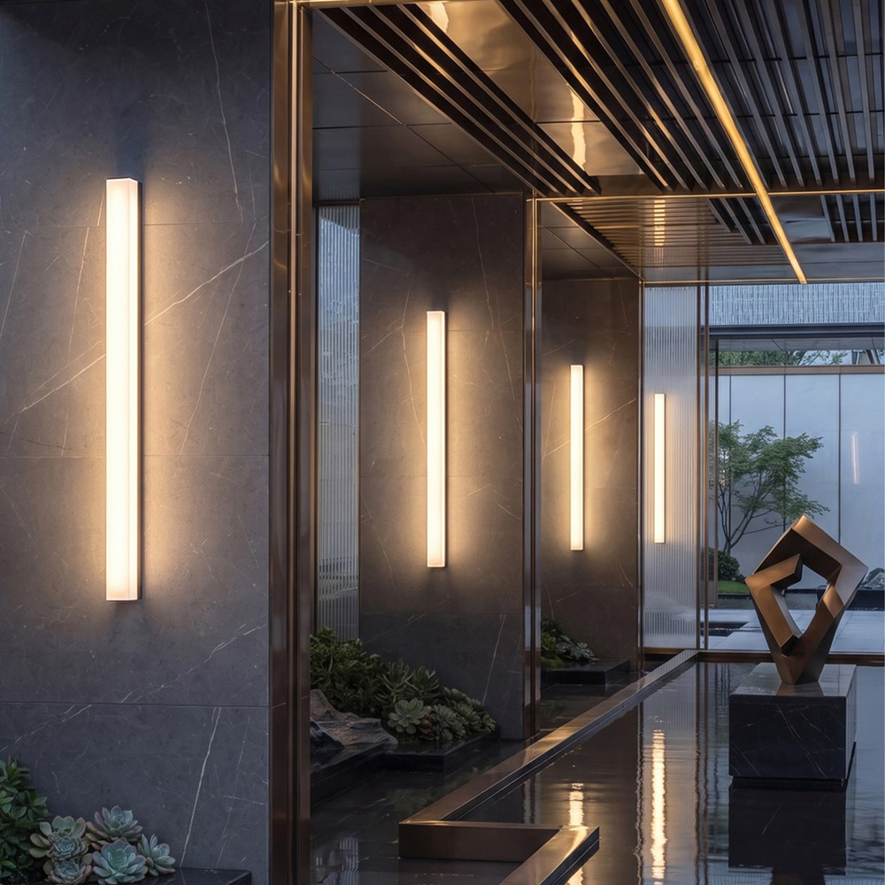 Living and Home 6000K Warm White LED Waterproof Wall Light 130cm Image 3