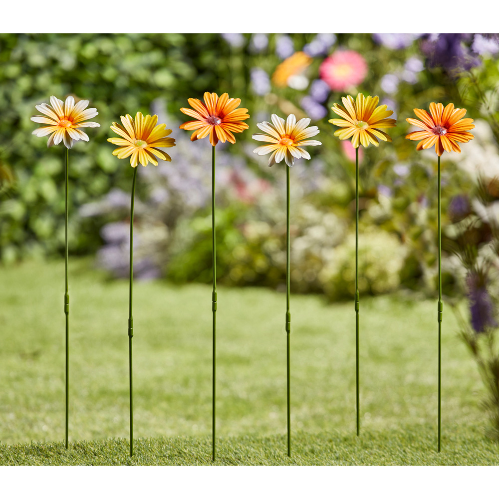 Garden Gear Mixed Metal Daisy Stake 58cm 12 Pack Image 5