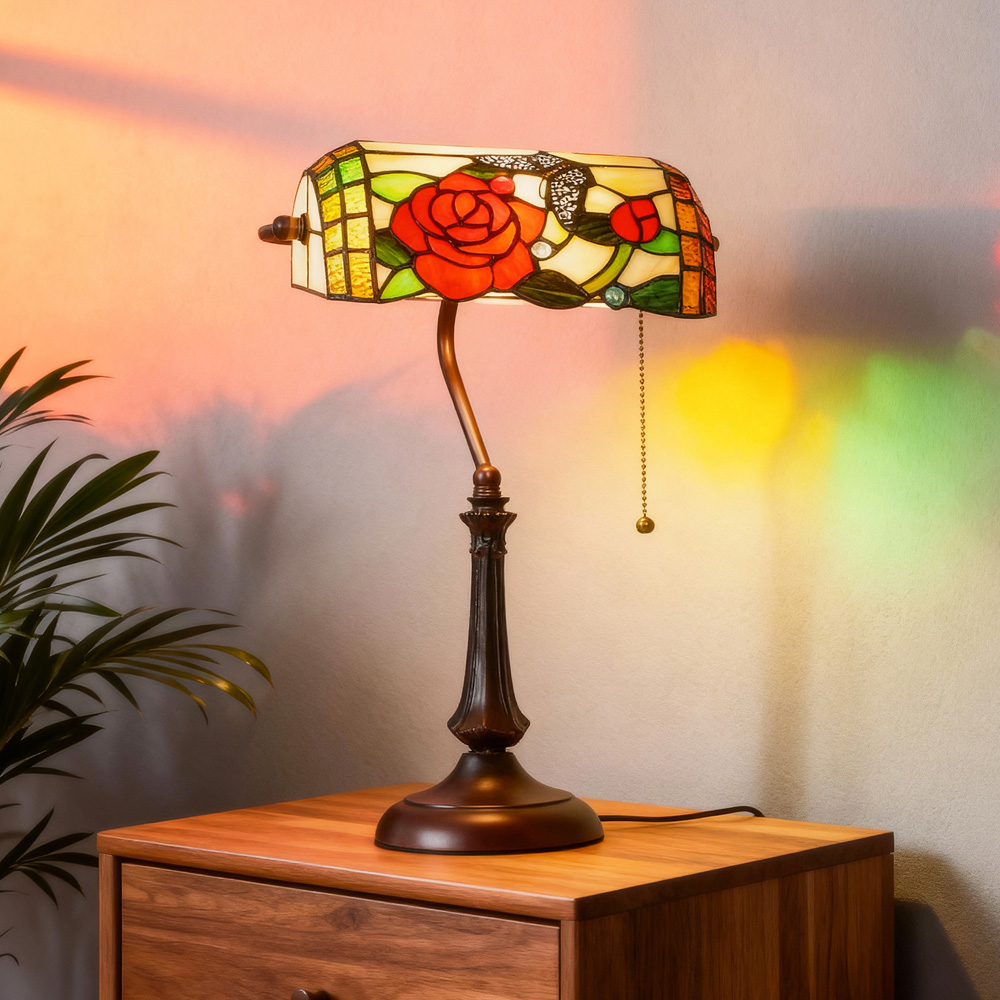 HOMCOM Antique Handcrafted Tiffany-Style Stained Glass Table Lamp Image 5