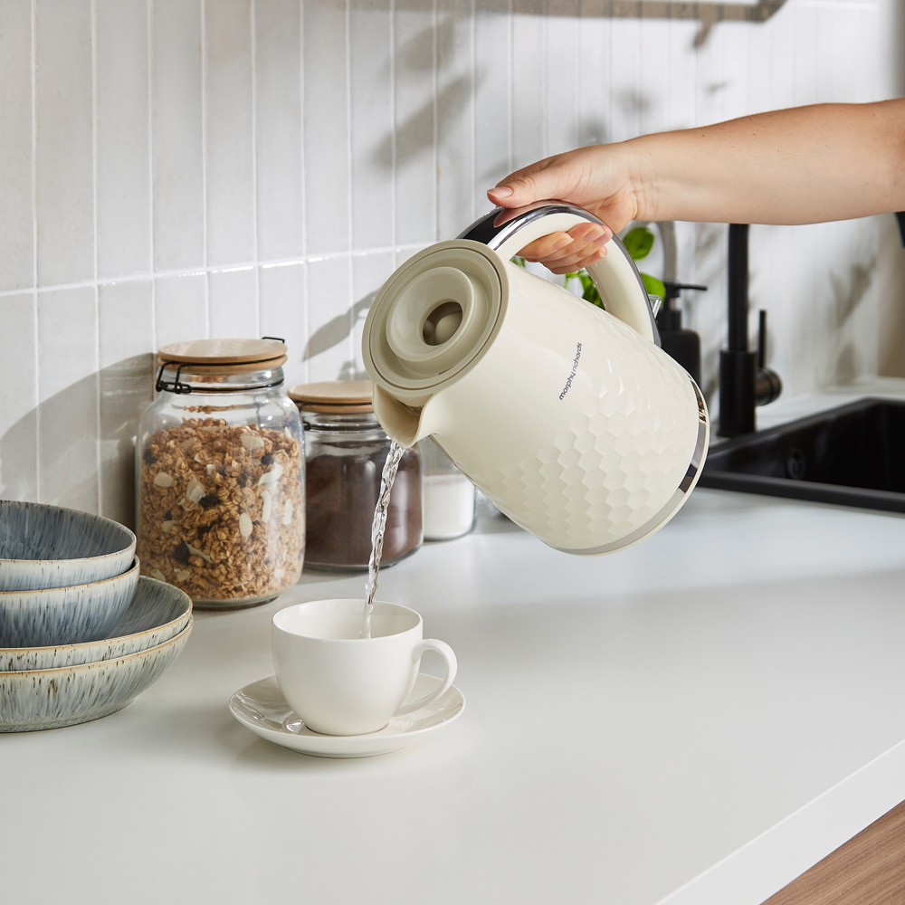 Morphy Richards Hive 108272 Cream 1.5L Jug Kettle Image 6