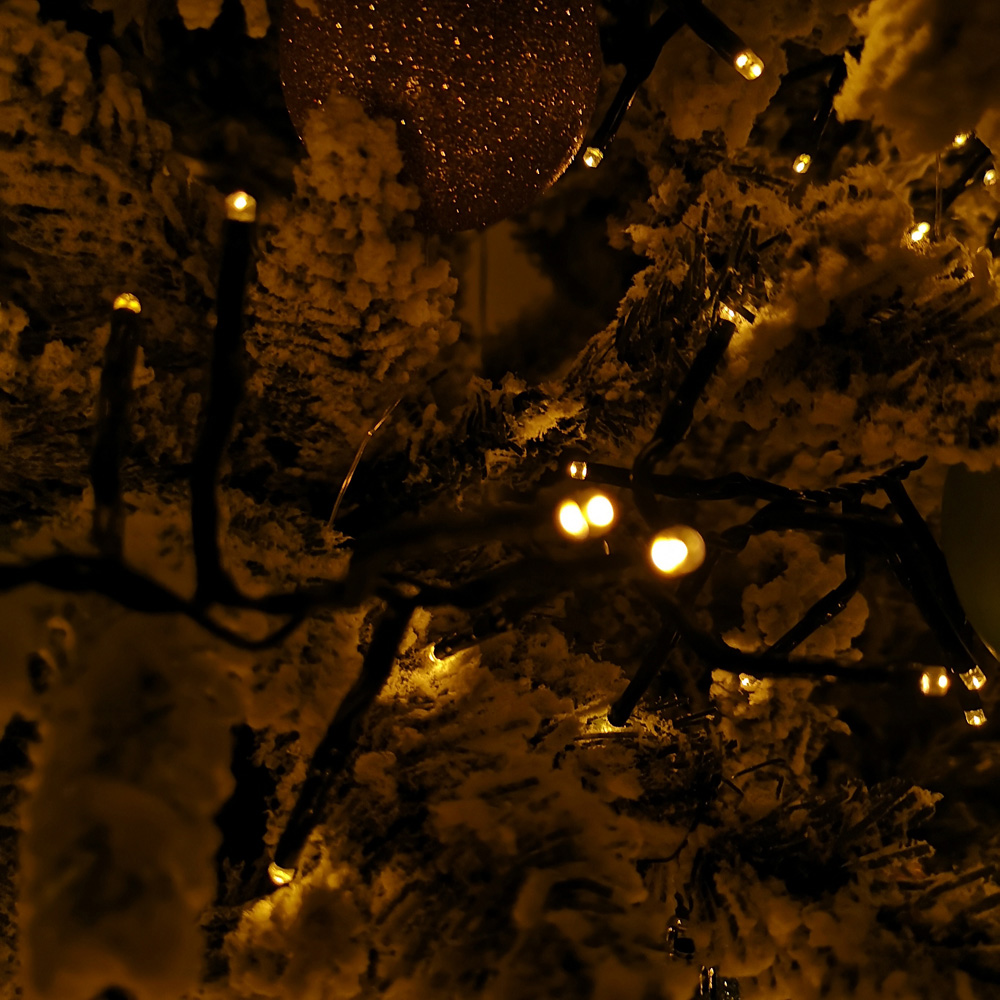 Samuel Alexander Vintage Gold LED Cluster Christmas Lights 62.5m Image 4