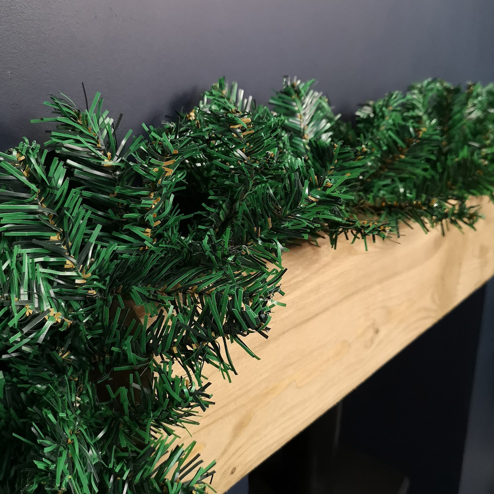 Samuel Alexander Plain Green Christmas Garland with 260 Tips 270cm Image 5