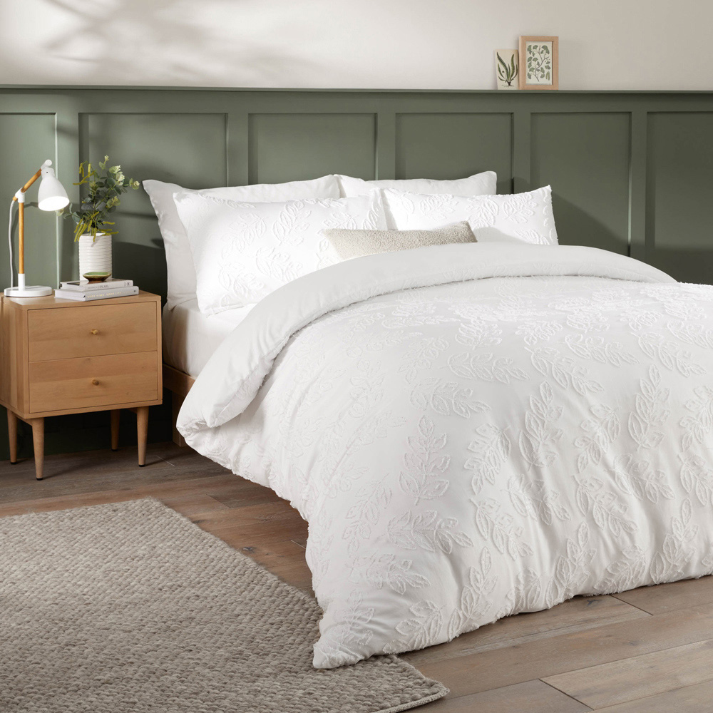 Duvet Day Seville Super King Size White Leaf Tufted Duvet Set Image 4