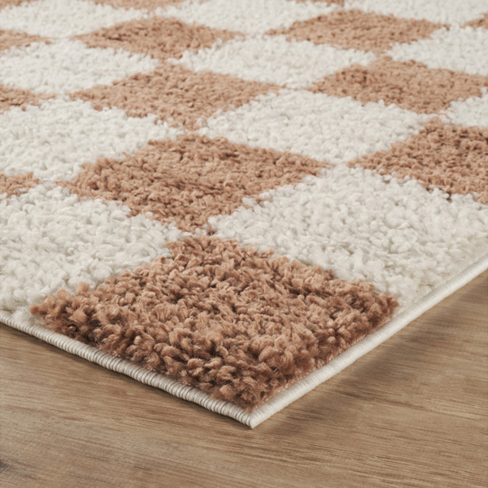 Desire Rugs Chester Terracotta Shaggy Checkered Rug 200 x 290cm Image 3