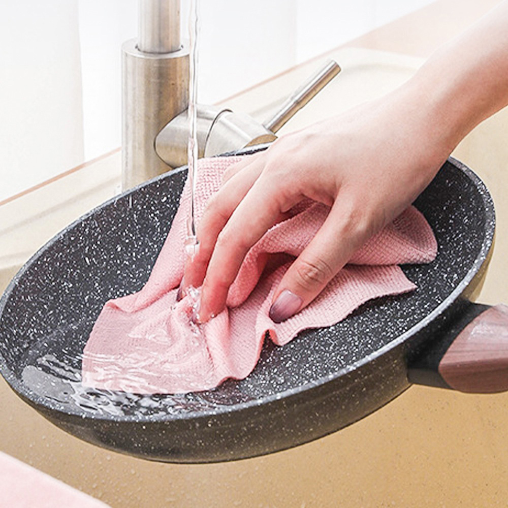 Living and Home Pink Multifunctional Reusable Microfibre Cloth Cleaning Towel 20 Pack Image 2