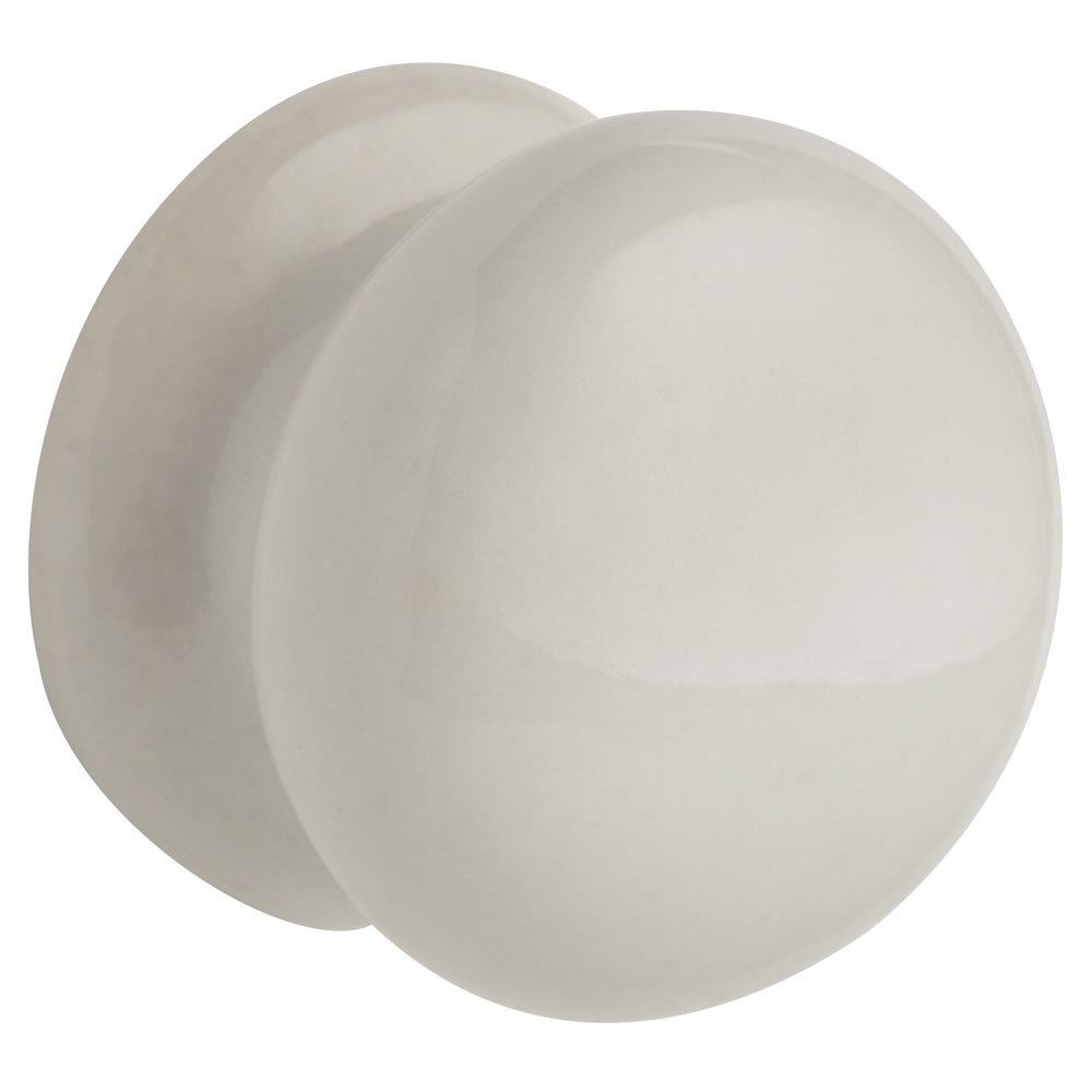 Wilko 32mm Round White Ceramic Door Knob 4 pack Image