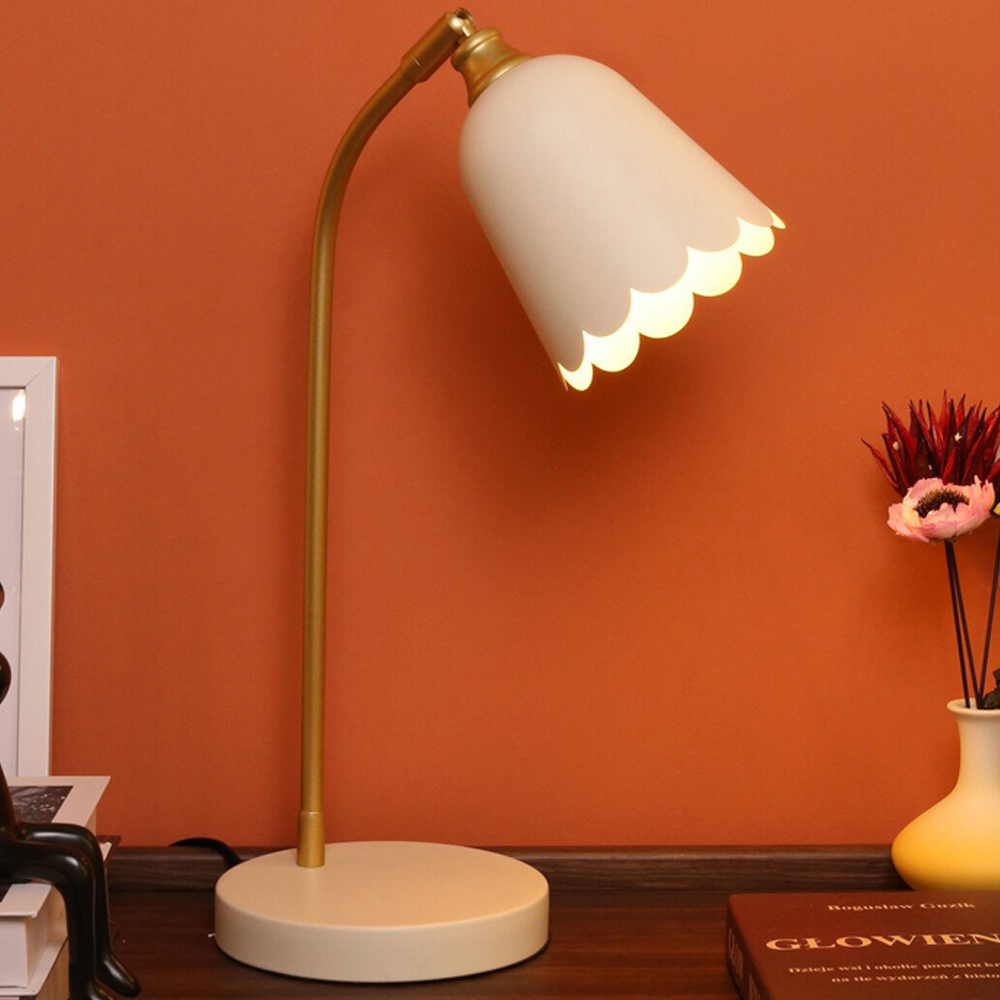 Scalloped Table Lamp Cream Image 2