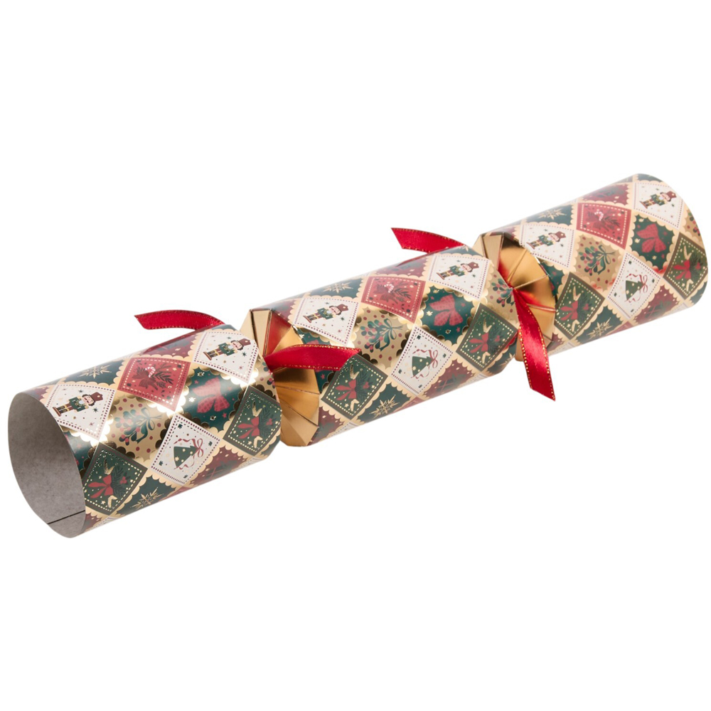Pack of 8 Christmas Patchwork Luxury Crackers Image 4