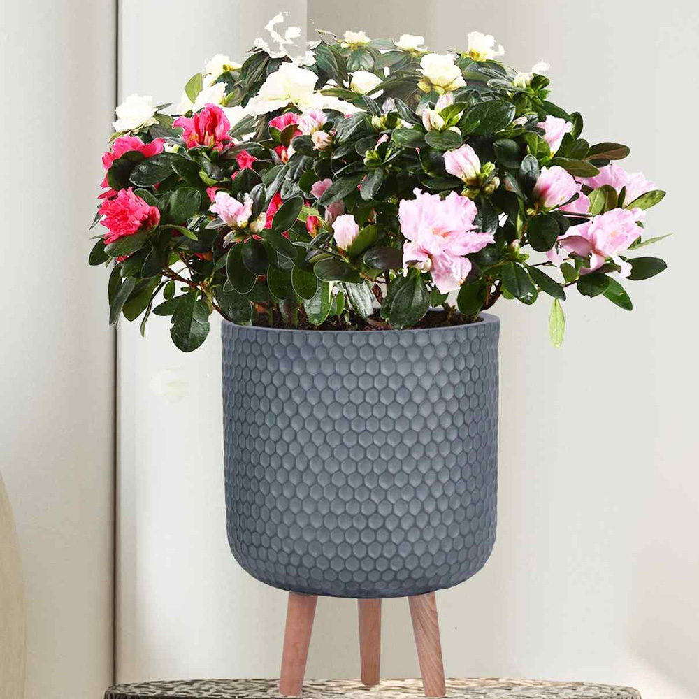 wilko Honeycomb Grey Cylinder Outdoor Planter on Legs 34cm Image 3