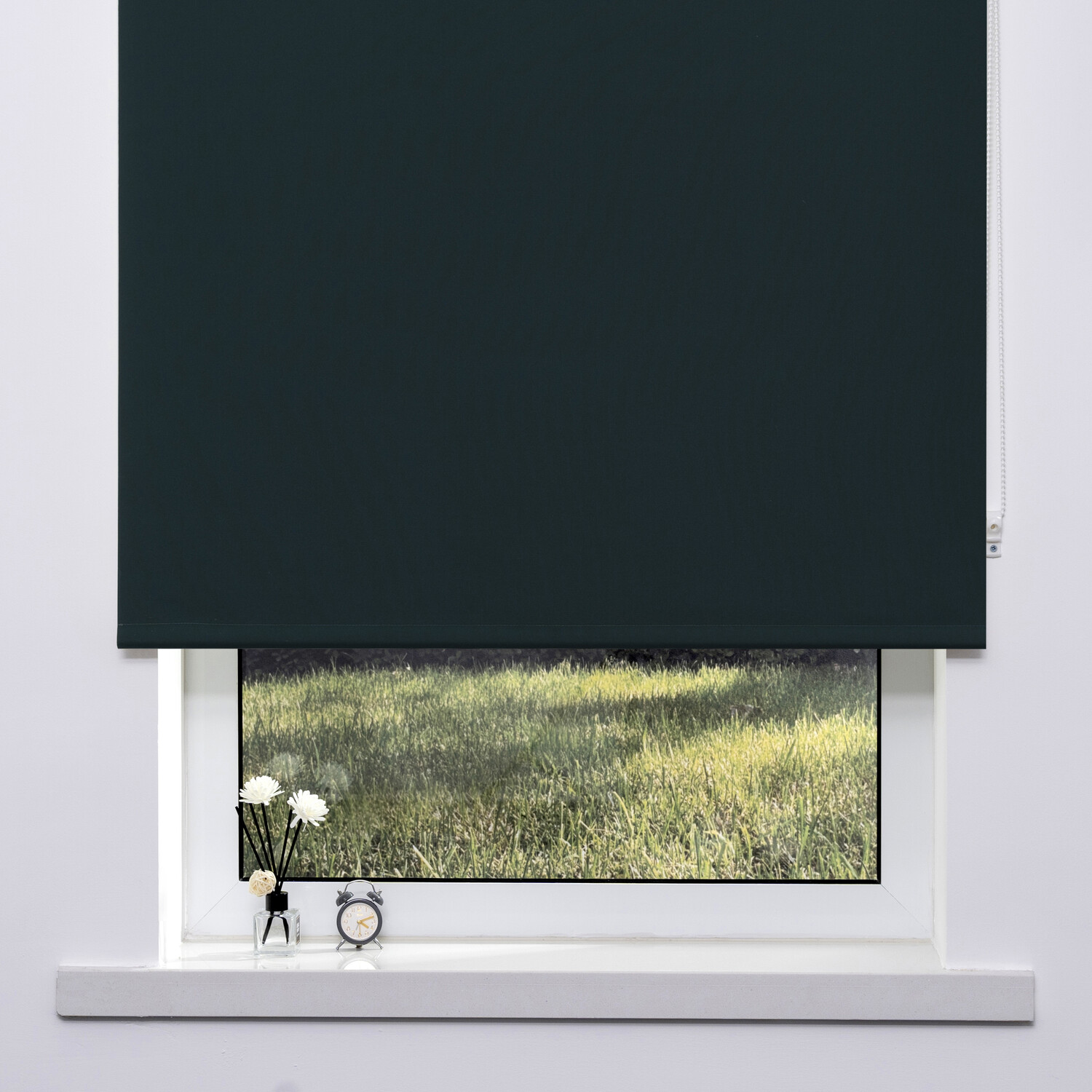 Plain Blackout Blinds Dark Green 90cm Image 2