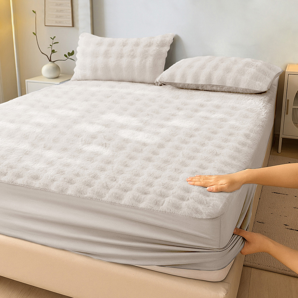 Sweet Dreams Alpine Double Cream Faux Fur Fitted Sheet Image 2