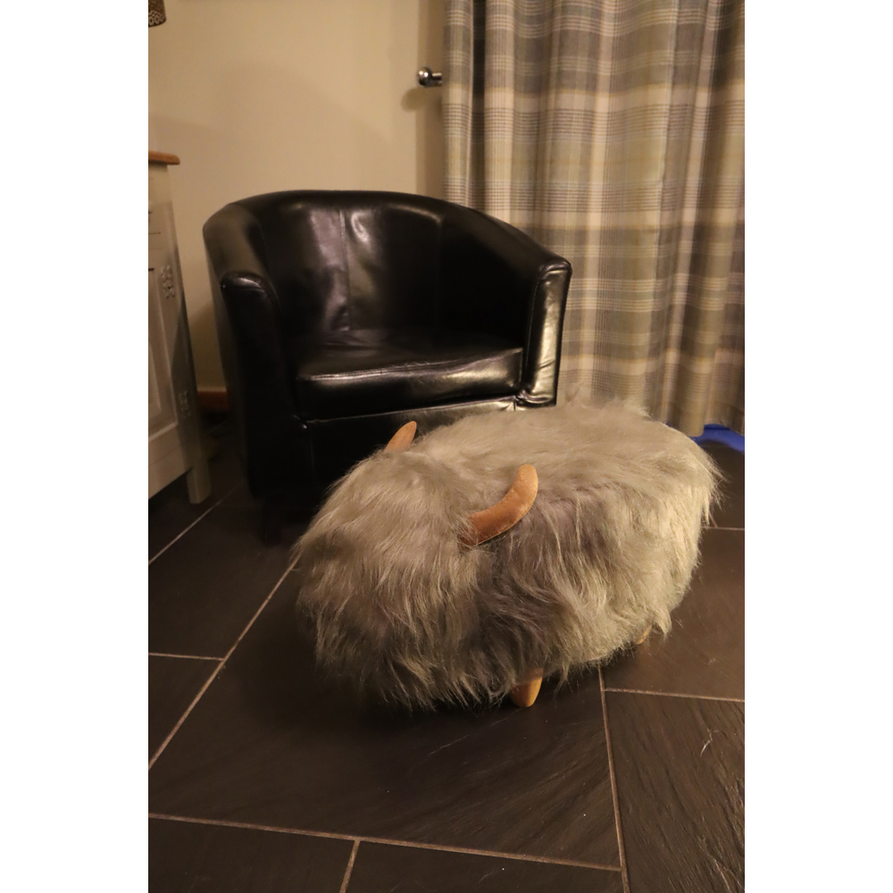Gardeco Georgette The Highland Cow Pale Grey Synthetic Fur Footstool Image 9