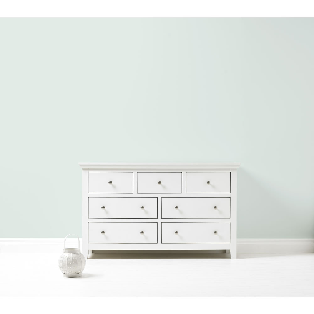 Dulux Jade White Silk Emulsion Paint 2.5L Wilko