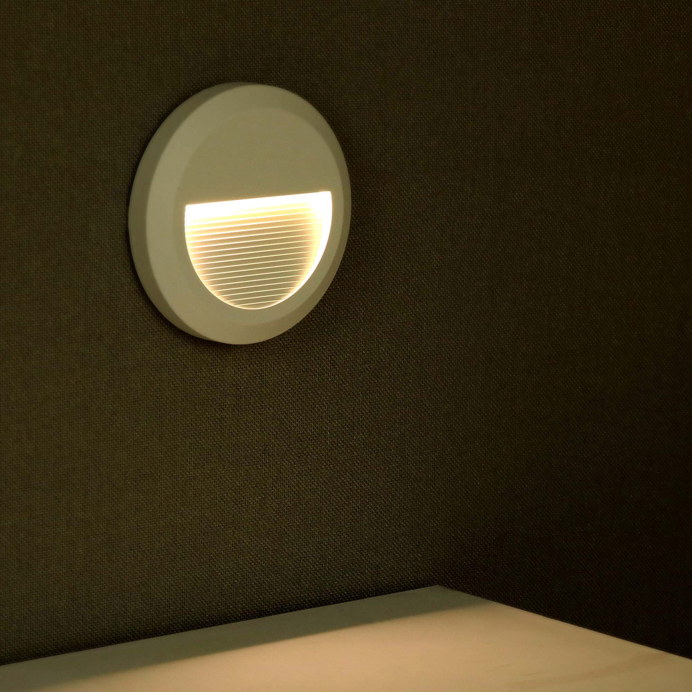 V-TAC 4 Pack 2W White Round Cool White LED Step Light Image 2