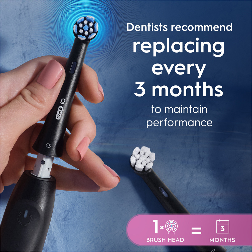 Oral-B iO Gentle Clean Care Black Toothbrush Refill Head 4 Pack Image 7