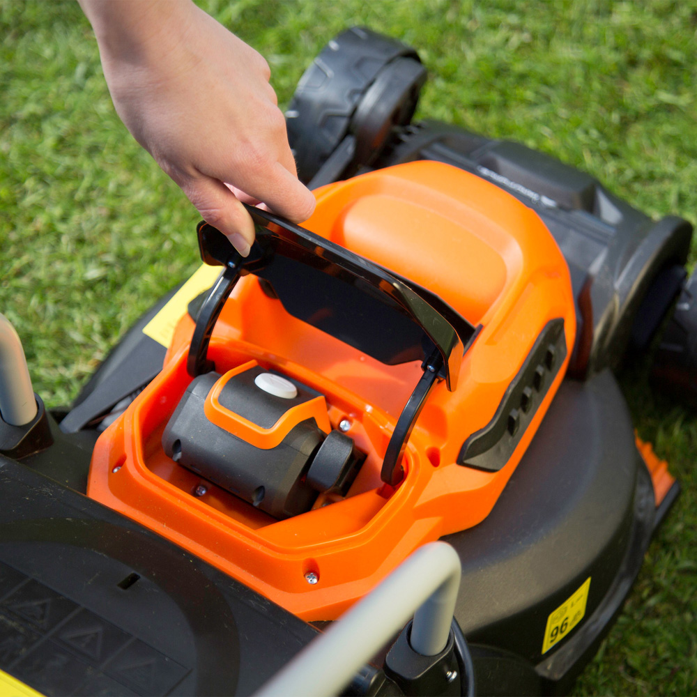 Yard Force 40V 32cm Cordless Lawn Mower and 30cm Trimmer Set Image 5