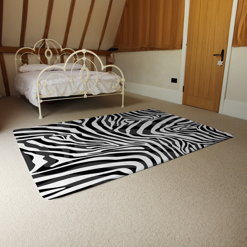 Benjamin Tate Design Faux Wool Small Animal Print Rug 110 x 60cm Image 4