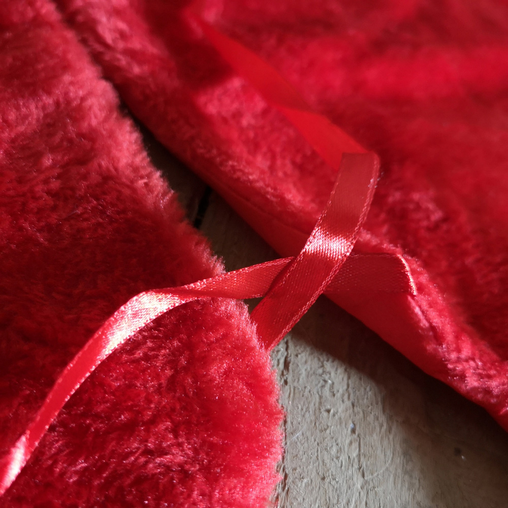 Samuel Alexander Red Fluffy Plush Christmas Tree Skirt with Ribbon Ties 90cm Image 6