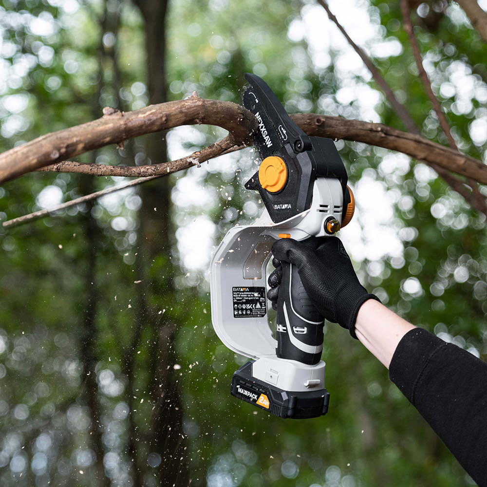 Batavia NEXXSAW Chainsaw 6 inch 18V Bare Unit Image 2