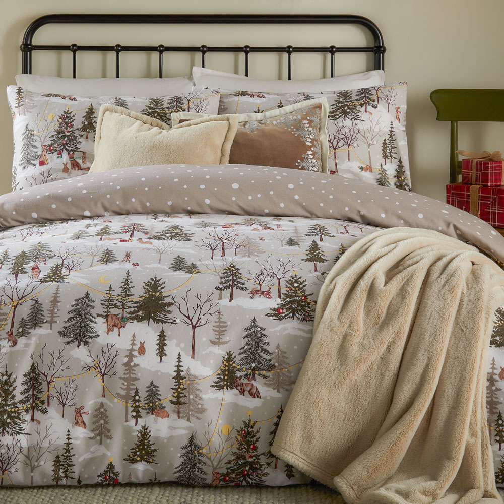 Furn Super King Size Forest Festivities Printed Reversible Duvet Set Image 3