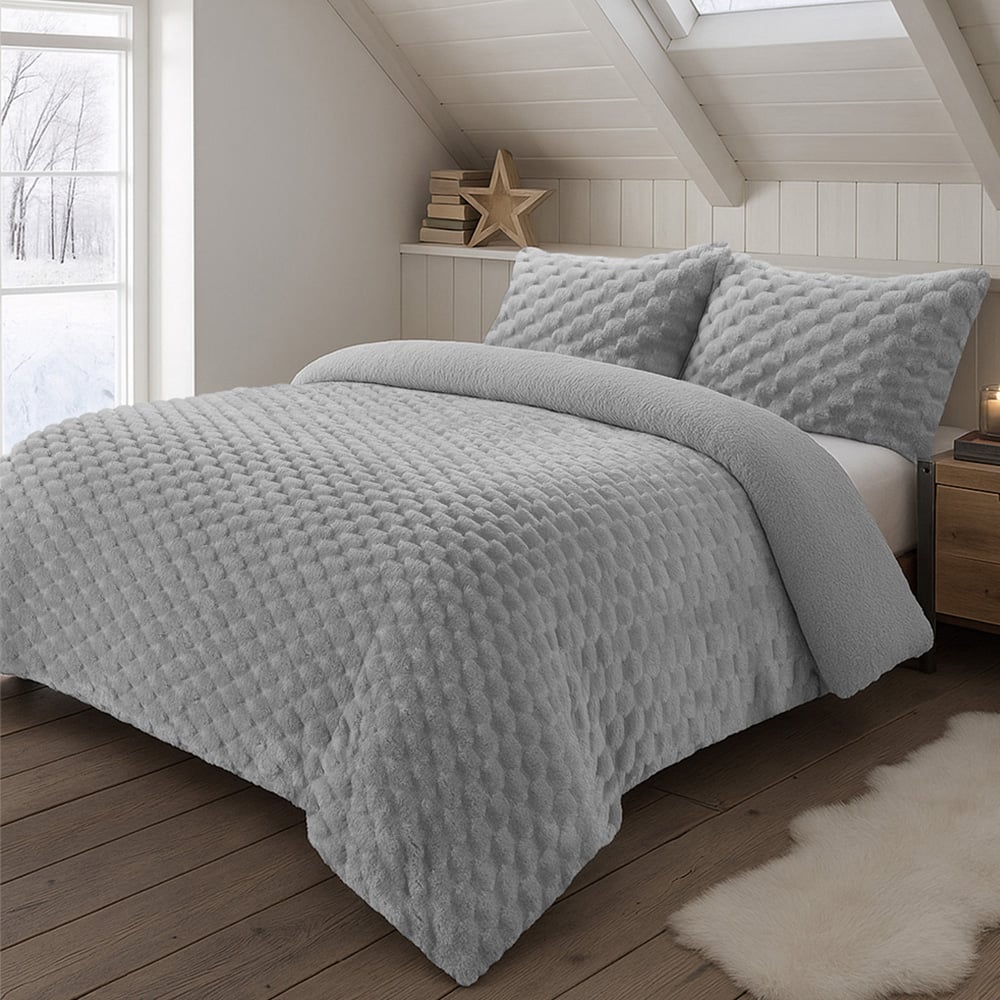 Velosso King Size Chunky Popcorn Duvet Set Image 1