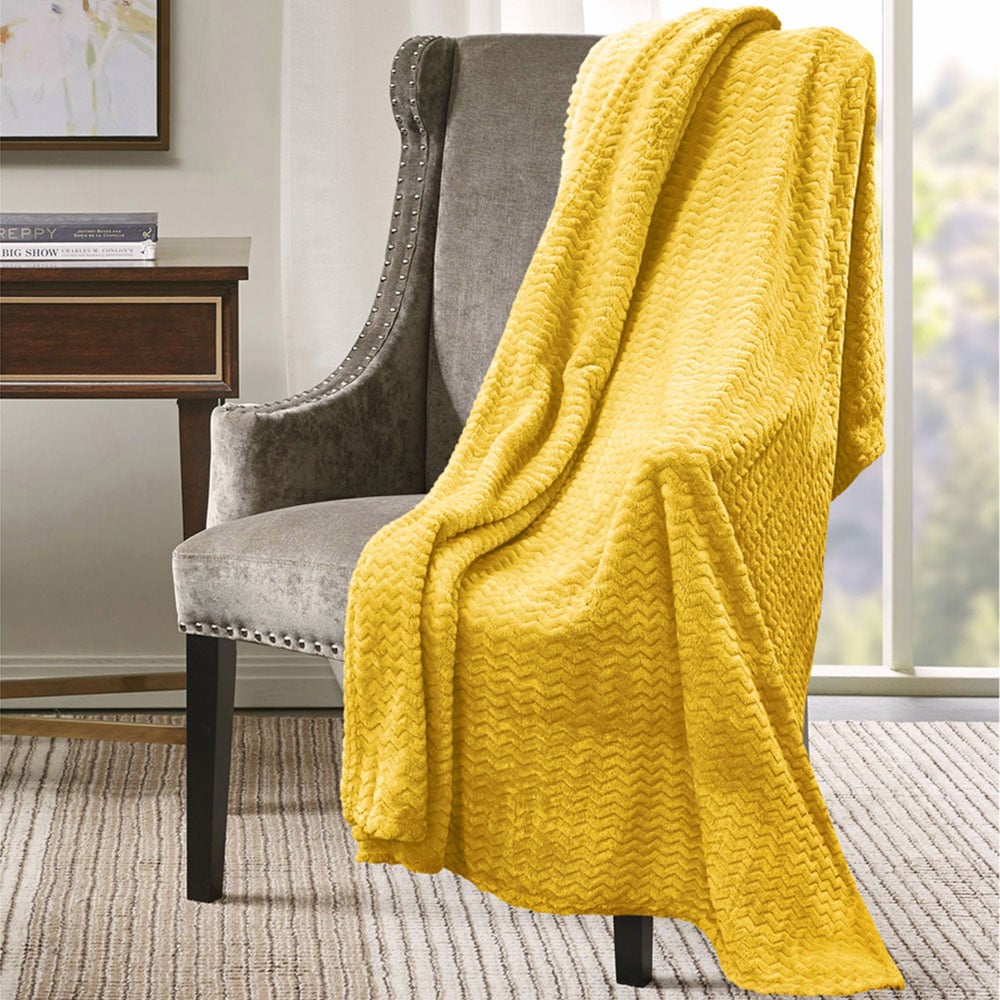 Velosso Ochre Moda Plush Throw 150 x 200cm Image 2