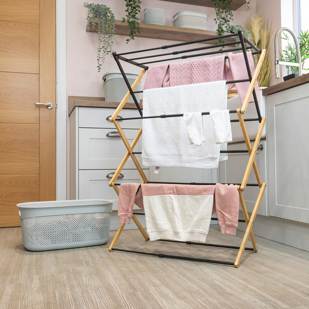 JVL 3-Tier Black and Bamboo Extendable Concertina Clothes Airer 8m Image 2