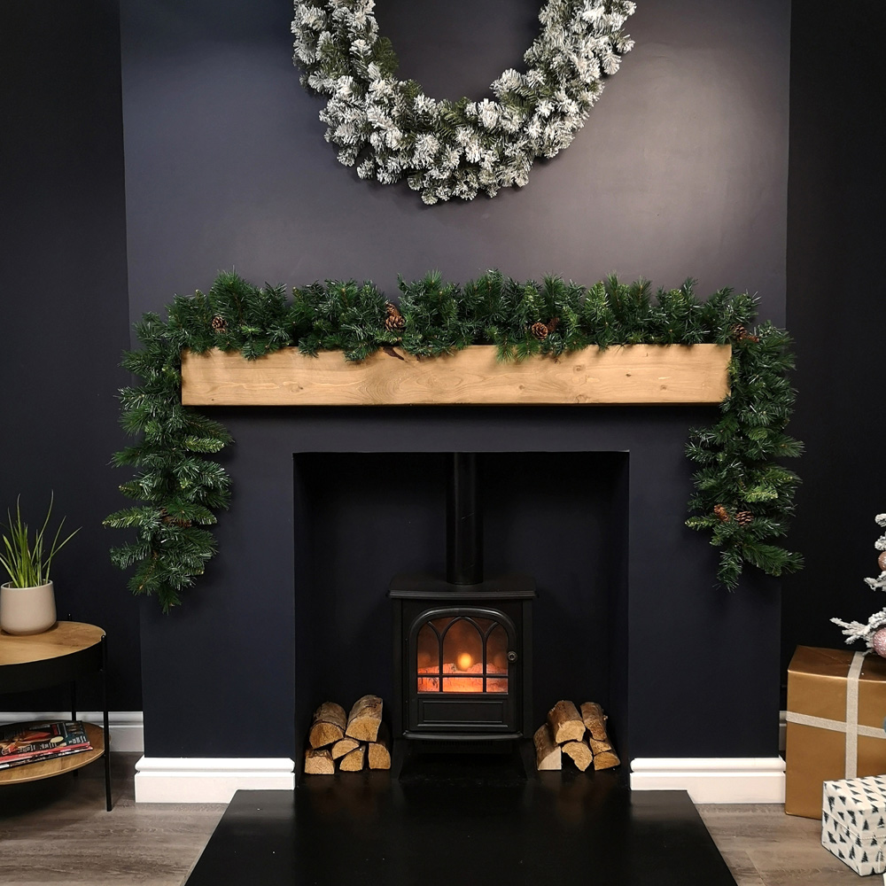 Samuel Alexander Christmas Garland with Pine Cones and Mixed Needles Green 270cm Image 2