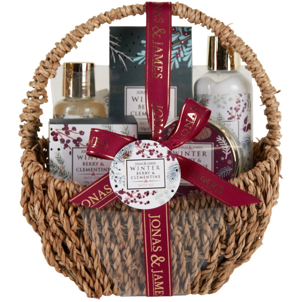 Jonas & James Winter Berry and Clementine Beauty  Bath Set Image 2