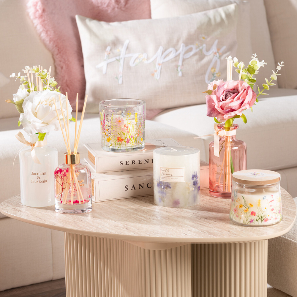 Spring Inclusion Candle Image 2