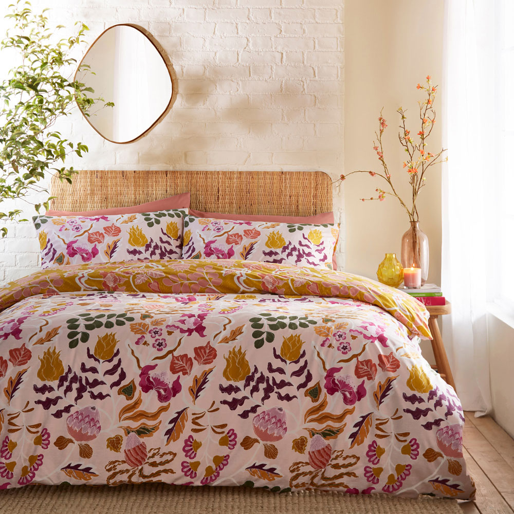 furn. Protea King Size Pink Duvet Set Image 1