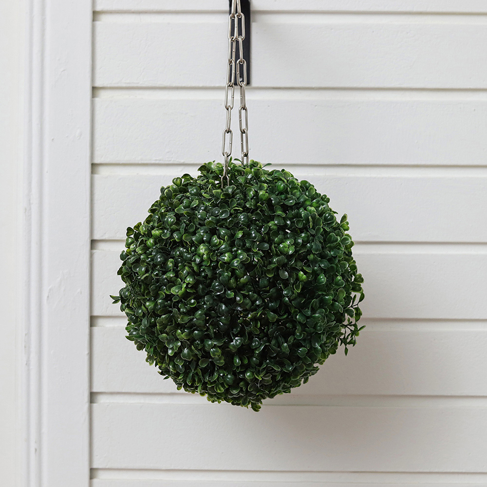 Living and Home Topiary Boxwood Artificial Grass Ball 28cm Image 6