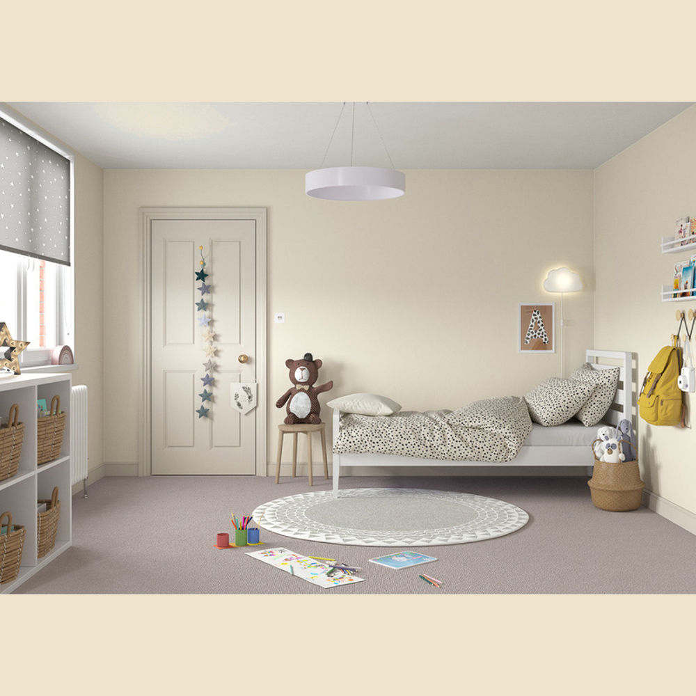 Dulux Trade Barley White Walls and Ceilings Diamond Matt Paint 2.5L Image 4