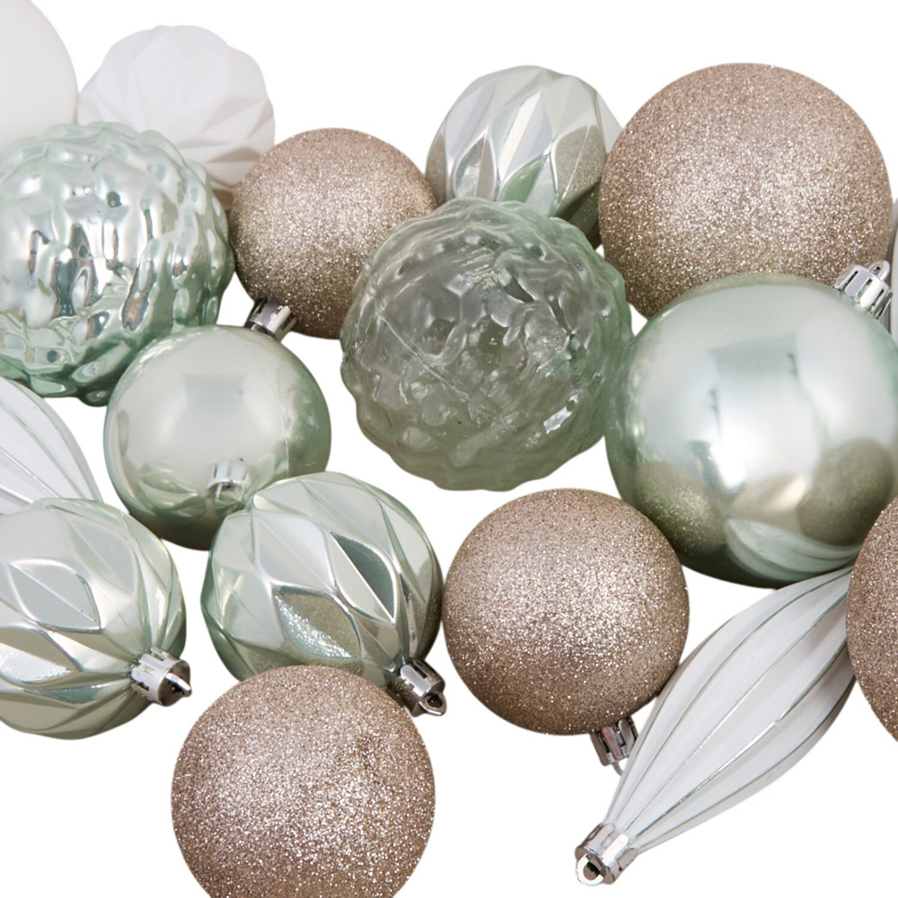 Pack of 50 Nordic Noel Baubles Image 3