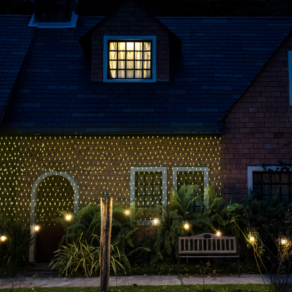 The Christmas Workshop 100 LED Warm White Net String Light Image 6