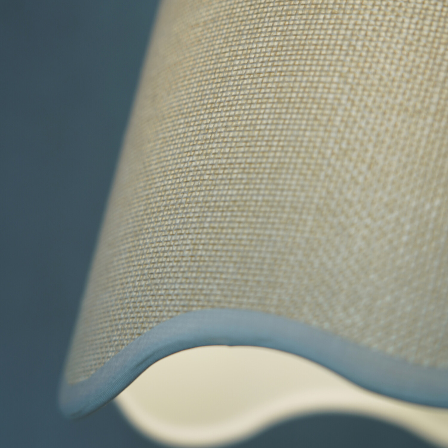 Scallop Shade Natural 30cm Image 4