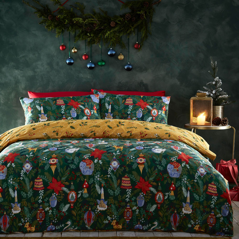 furn. Super King Green Deck the Halls Christmas Duvet Cover Set Image 6