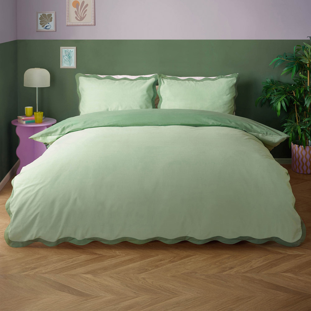Heya Home Wiggle King Size Green Scalloped Duvet Set Image 1