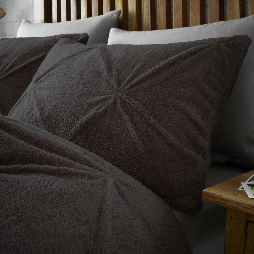 Smart Living Chiswick Single Charcoal Pintuck Duvet Set Image 4
