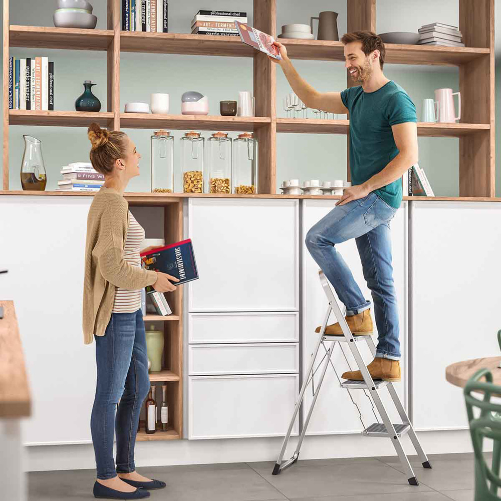 Hailo 4393-801 K70 3 Large Steel Step Folding Step Stool Image 2
