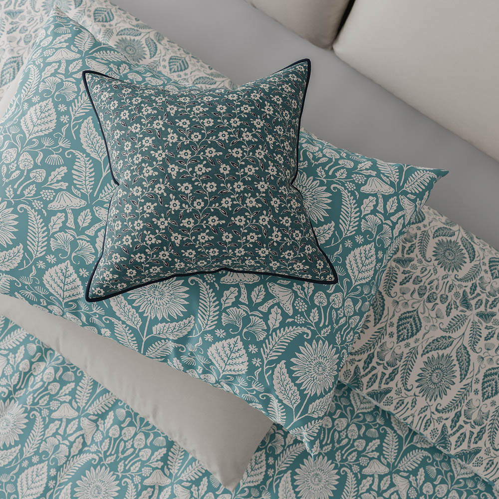Helena Springfield King Size Teal Sunflowers Duvet Set Image 3