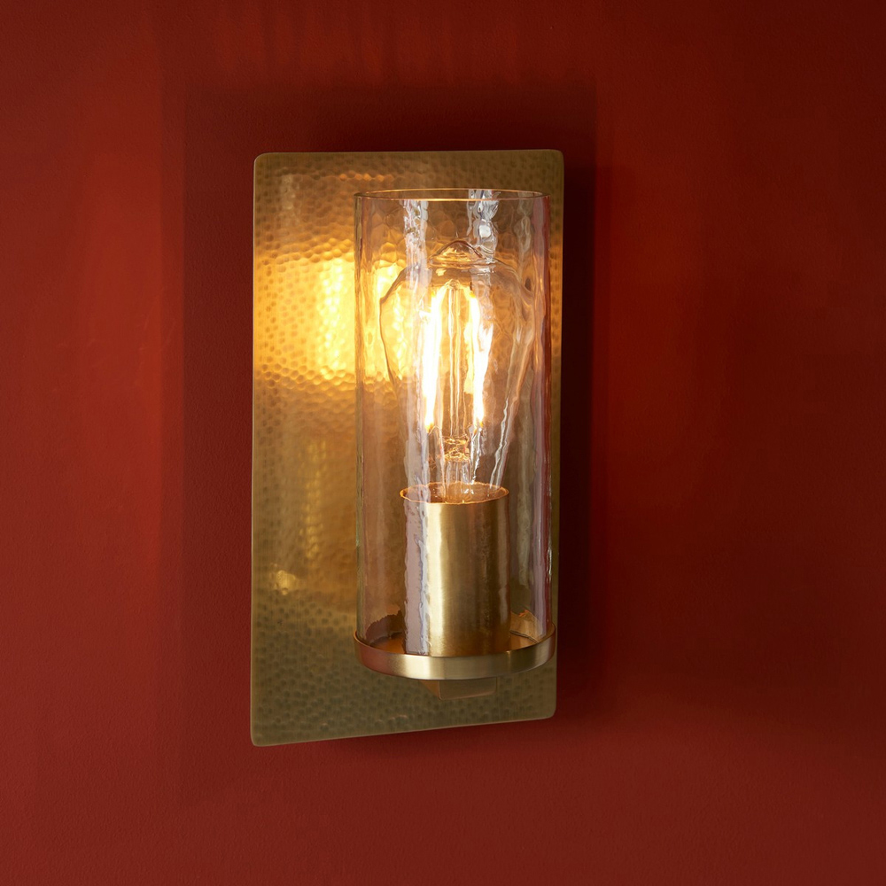 Merano Palermo Hammered Brass Plate with Textured Clear Glass Wall Lamp Image 2