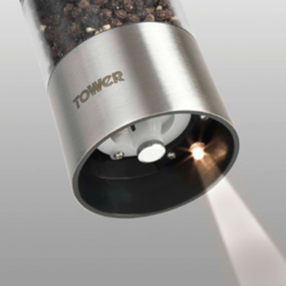 Tower Black Electric Salt and Pepper Mill Image 4