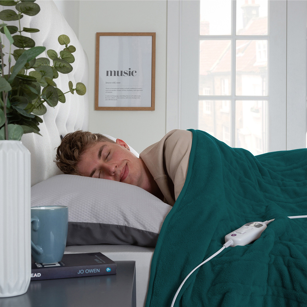 Slumberdown Comfy Hugs Teal Soft Fleece Heated Throw 130 x 160cm Image 3